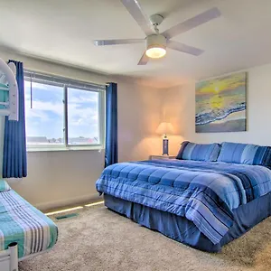 Holiday home Ocean Townhome, Deck With Canal Access!, Ocean City
